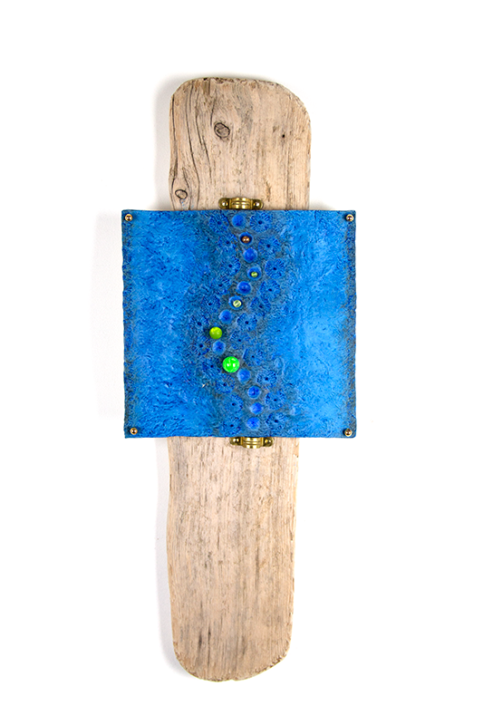 Totem Voyage vers l'Infini by Esther Maurer